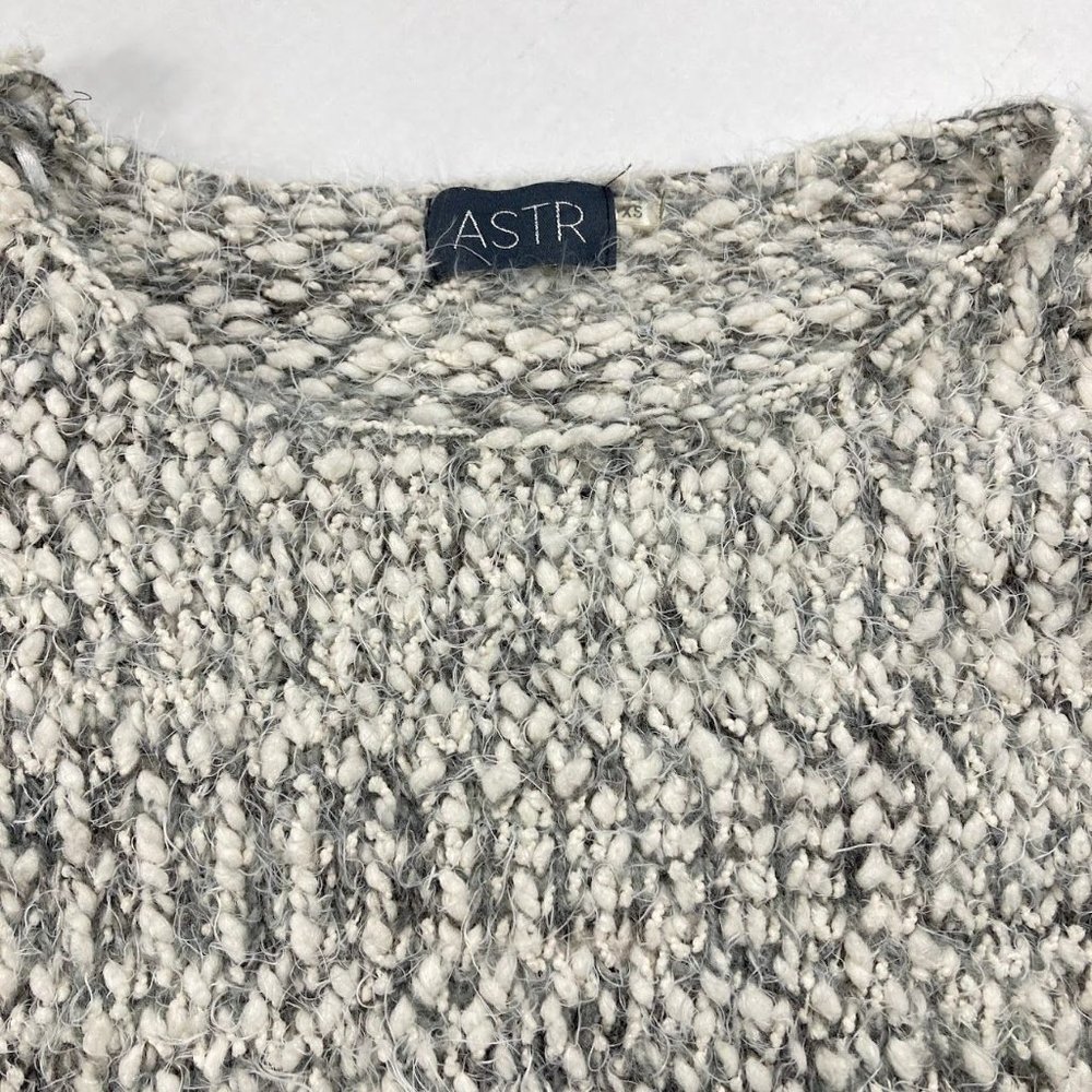 ASTR SWEATER  ROUND NECK CROP TOP WOMEN GRAY SIZE XS - Picture 5 of 13